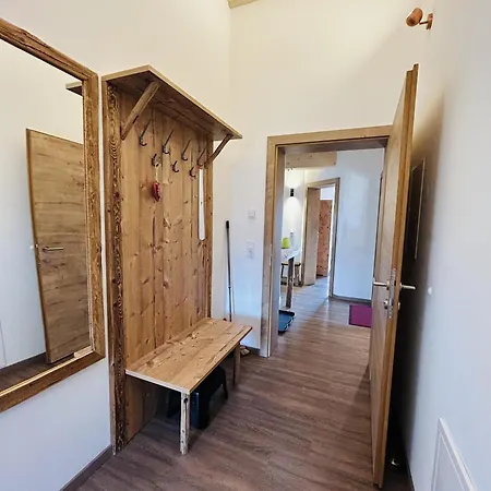 Quarto em Acomodações Particulares Mari's *