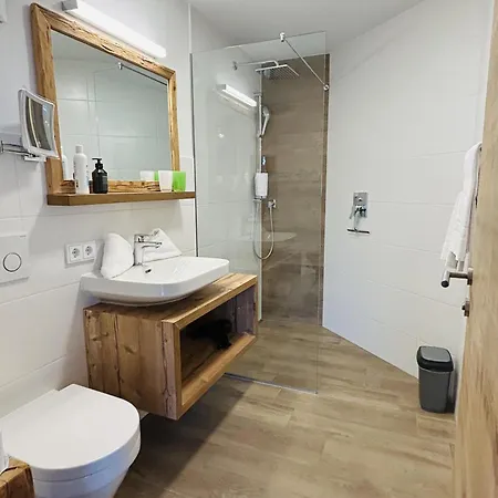 Mari's Quarto em Acomodações Particulares *